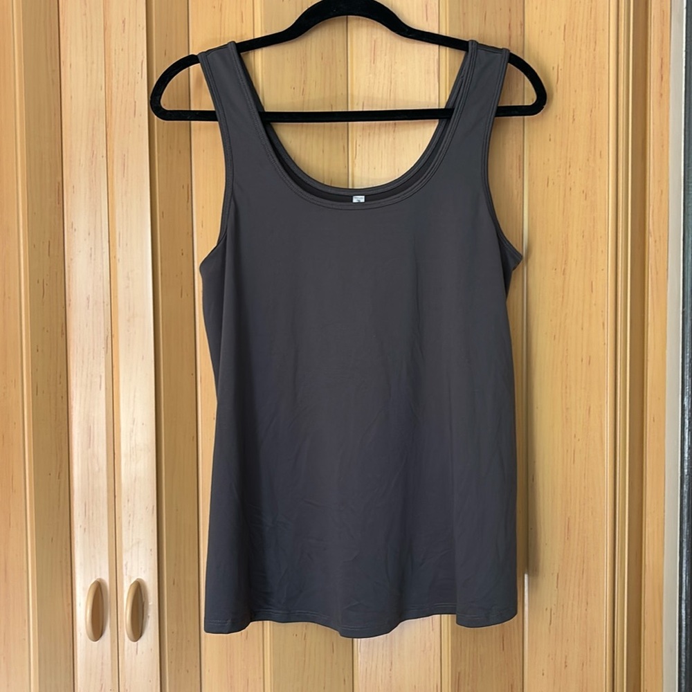 Fabletics Mariel Maternity Tank, Size S in Grey.